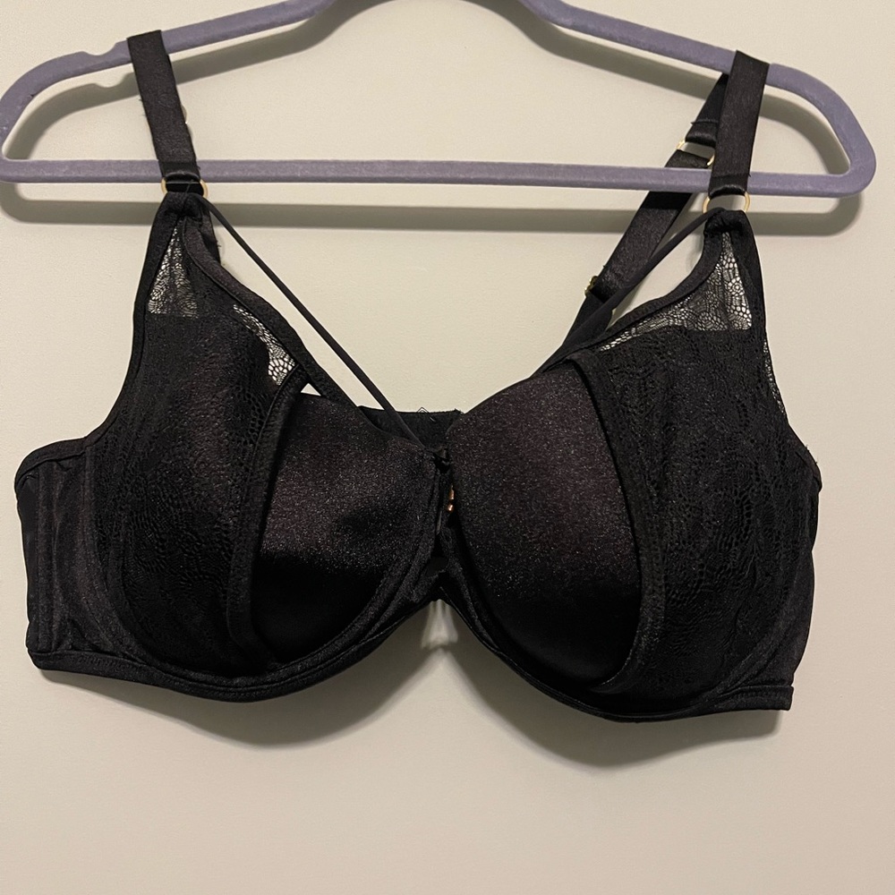 Sexy black Ashley Graham bra 40G